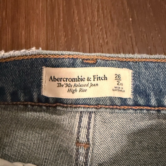 Abercrombie 90’s Relaxed High Rise Women's Jeans - Picture 2 of 11